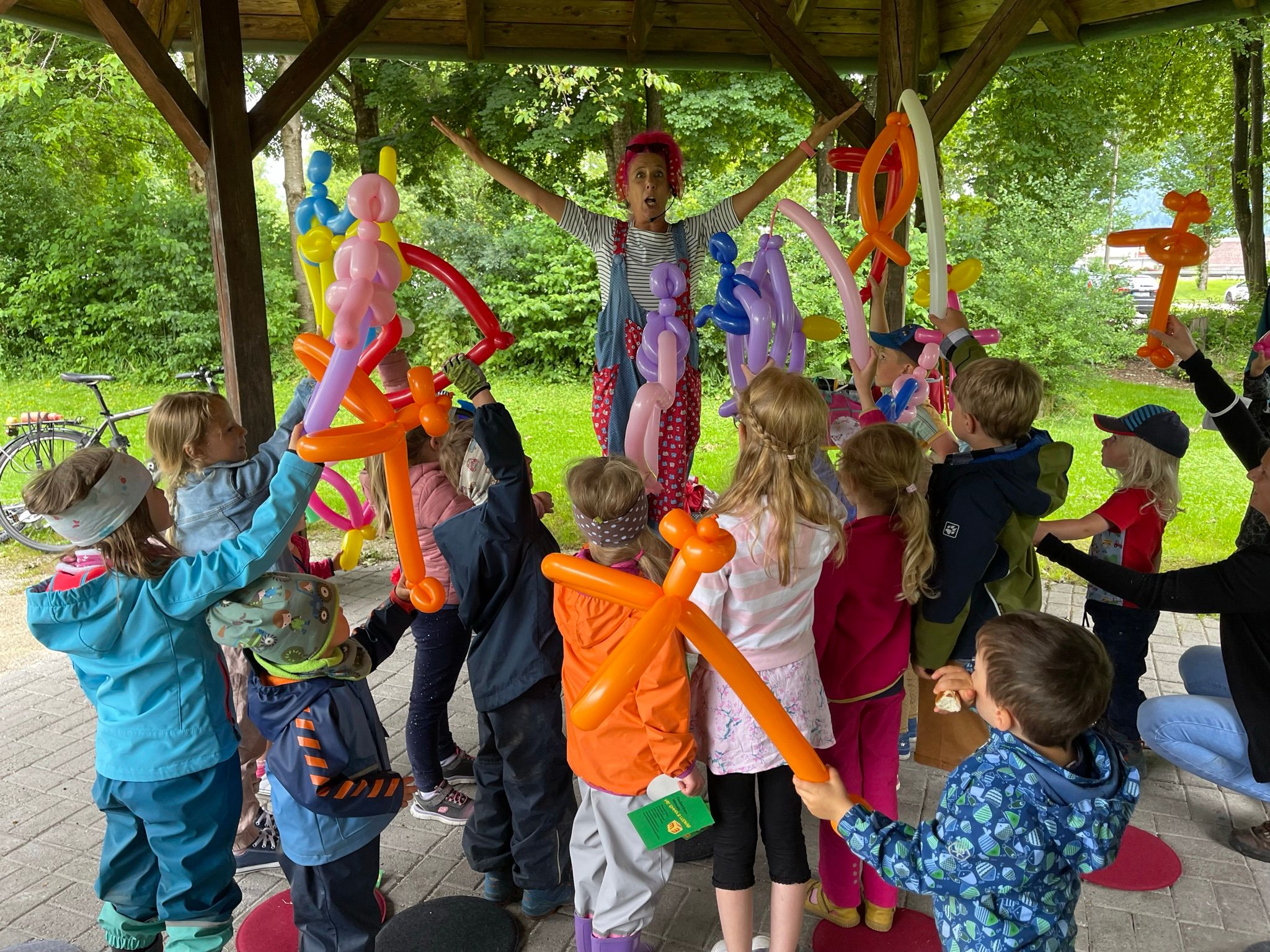 inzell sommer zauberclown manu kurpark naturbadesee @UPSIBUBSI zauberclown manuela (5)